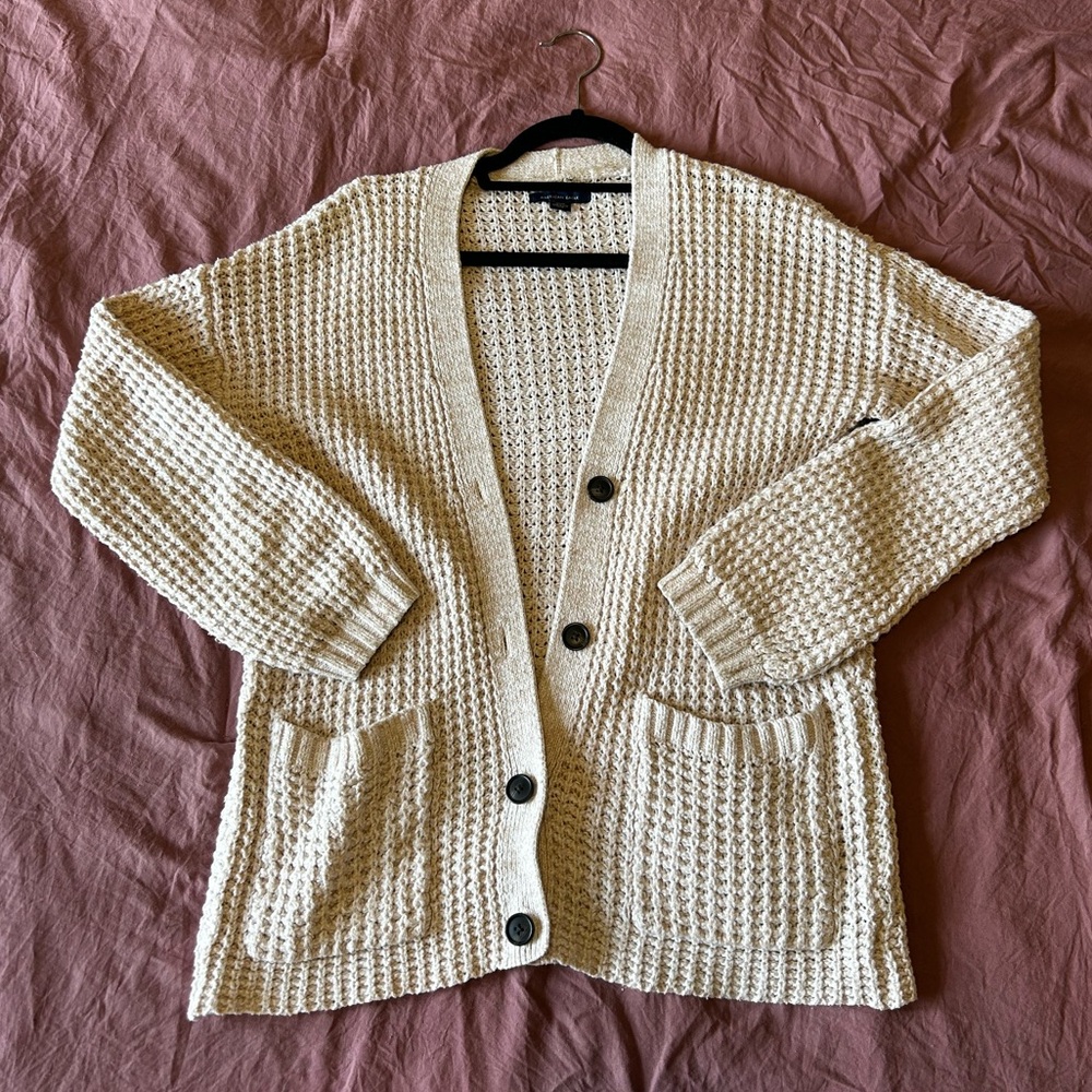 American eagle chunky cardigan. In great condition